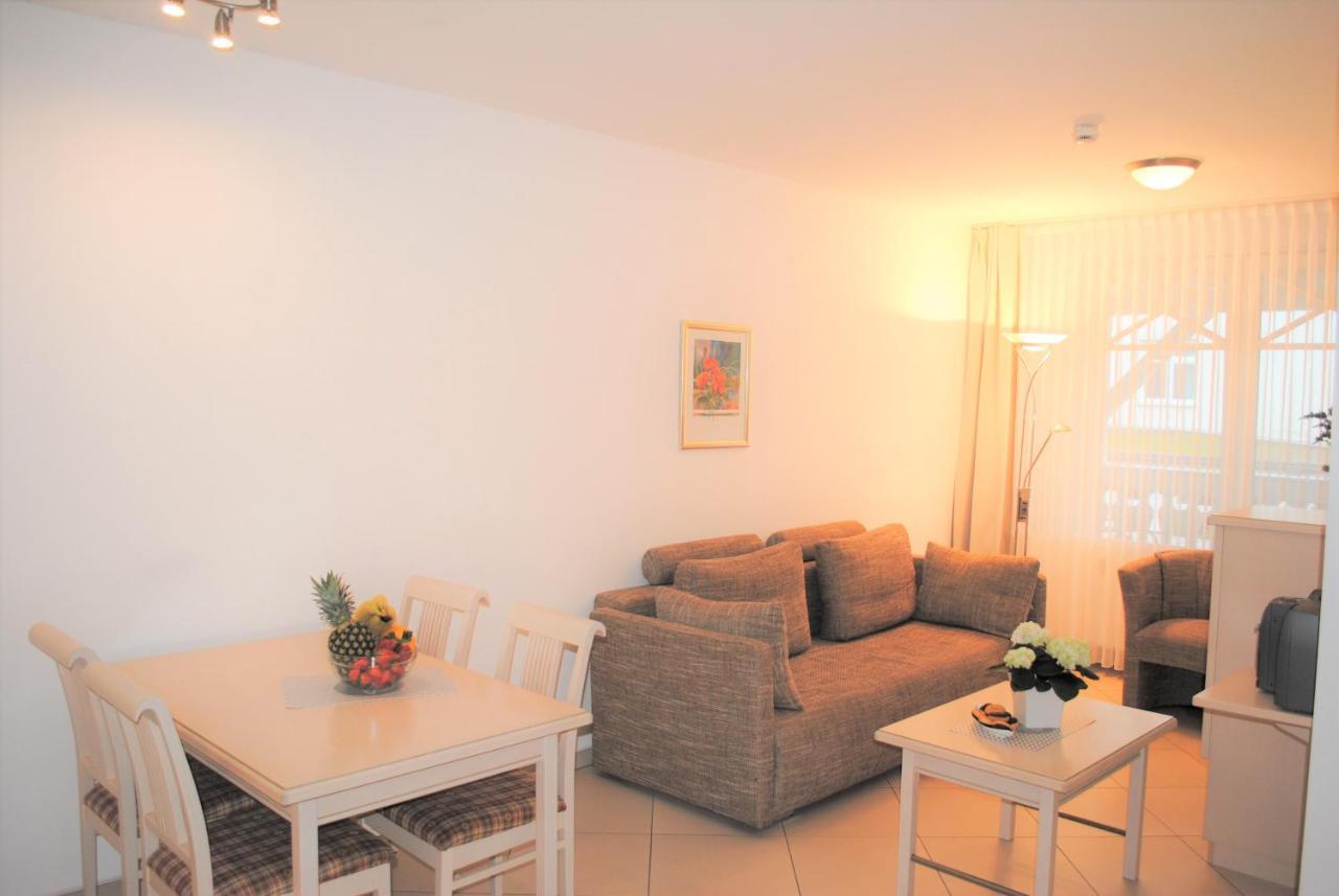 Haus Strandburg - Hinter Duene Und Meer ビンツ エクステリア 写真