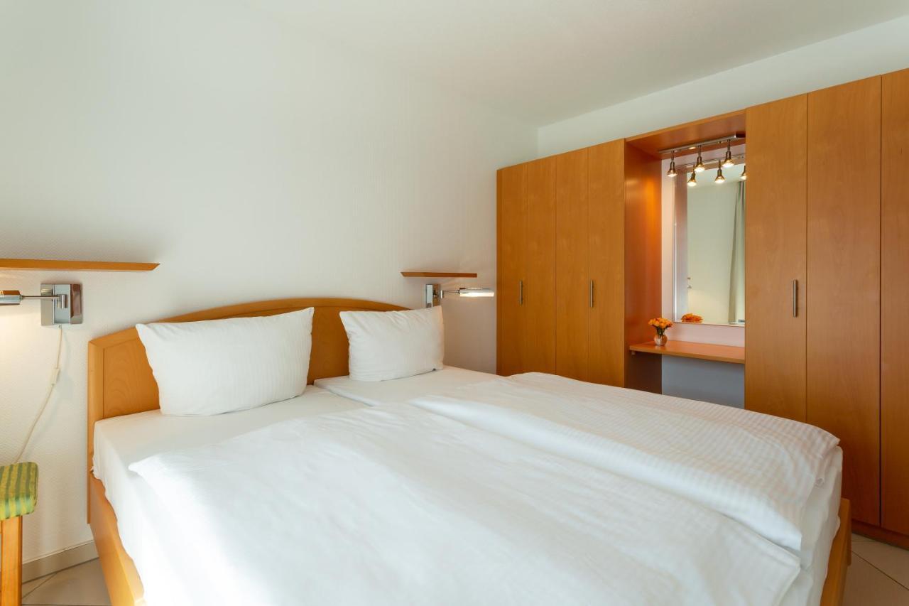 Haus Strandburg - Hinter Duene Und Meer ビンツ エクステリア 写真